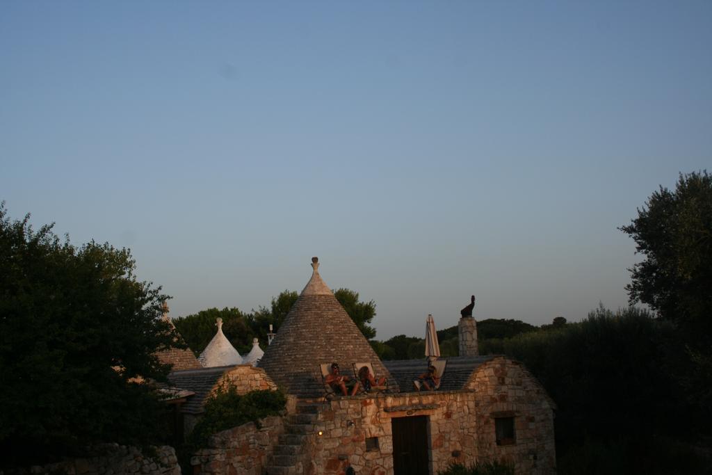 I Trulli Di Acquarossa Aparthotel ชิสแตร์นีโน ภายนอก รูปภาพ